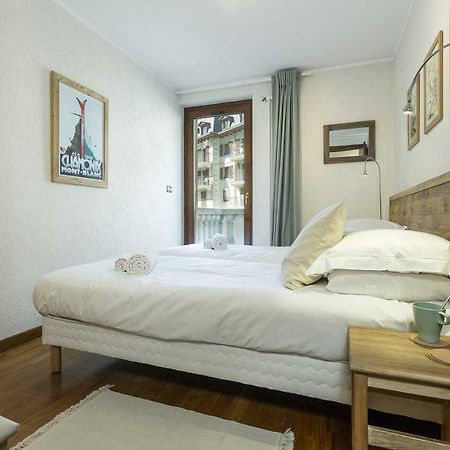Apartment Ensa - Alpes Travel - Central Chamonix - Sleeps 4 Экстерьер фото