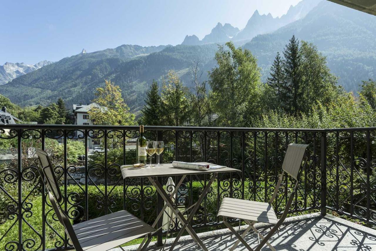 Apartment Ensa - Alpes Travel - Central Chamonix - Sleeps 4 Экстерьер фото